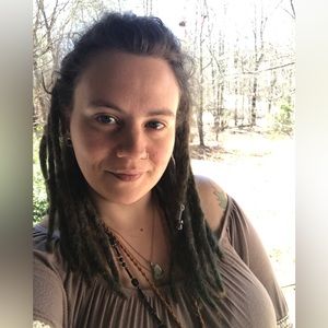 Meet your Posher, Alissa